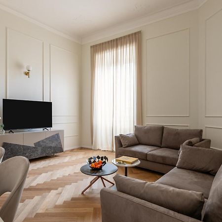 Sjr Luxury Apartment Trevi Fountain Rome Exterior photo